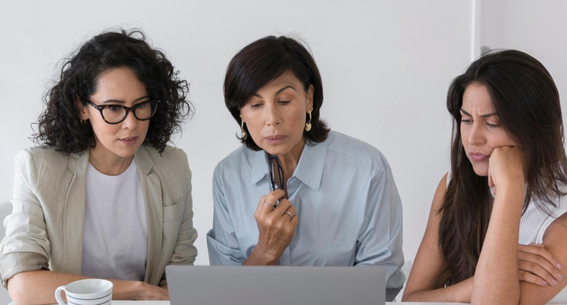 Mejora continua basada en retroalimentación real de participantes